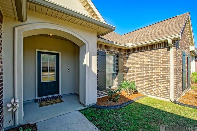 23249 Conifer Dr, Denham Springs, LA 70726