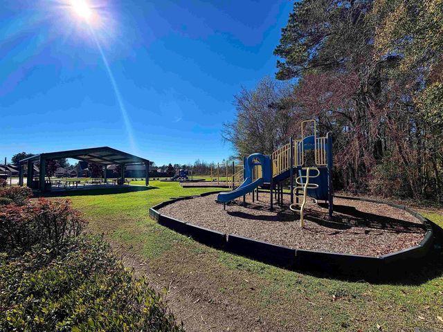 23249 Conifer Dr, Denham Springs, LA 70726