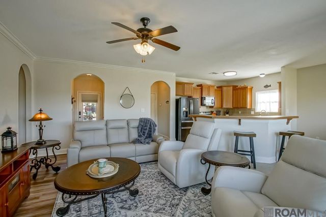 23249 Conifer Dr, Denham Springs, LA 70726