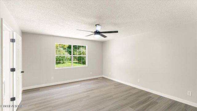 121 Inman Rd, Sweetwater, TN 37874