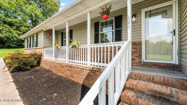 121 Inman Rd, Sweetwater, TN 37874