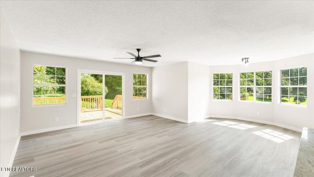 121 Inman Rd, Sweetwater, TN 37874