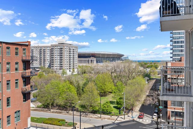 1600 S Indiana Avenue 702, Chicago, IL 60616