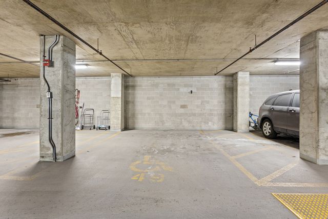 1600 S Indiana Avenue 702, Chicago, IL 60616