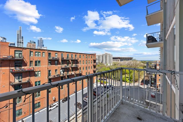 1600 S Indiana Avenue 702, Chicago, IL 60616