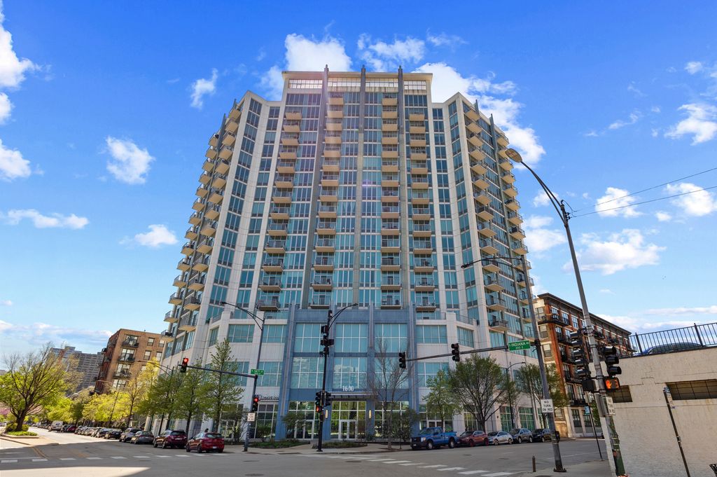 1600 S Indiana Avenue 702, Chicago, IL 60616