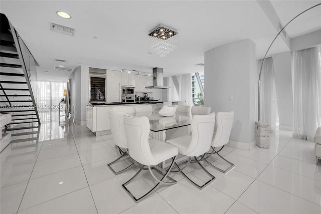 2950 NE 188th St 449, Aventura, FL 33180