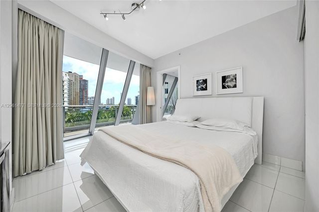2950 NE 188th St 449, Aventura, FL 33180