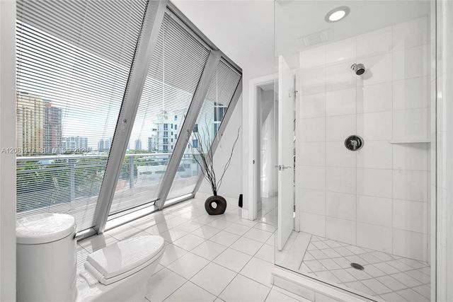 2950 NE 188th St 449, Aventura, FL 33180