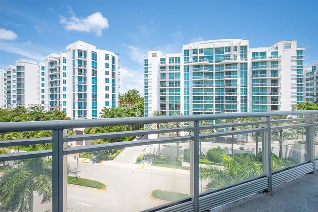 2950 NE 188th St 449, Aventura, FL 33180