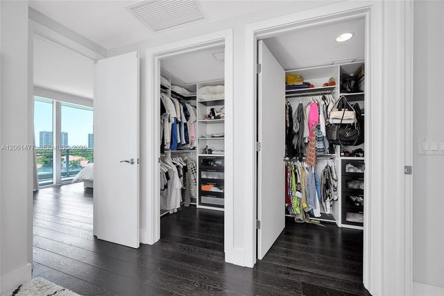 2950 NE 188th St 449, Aventura, FL 33180