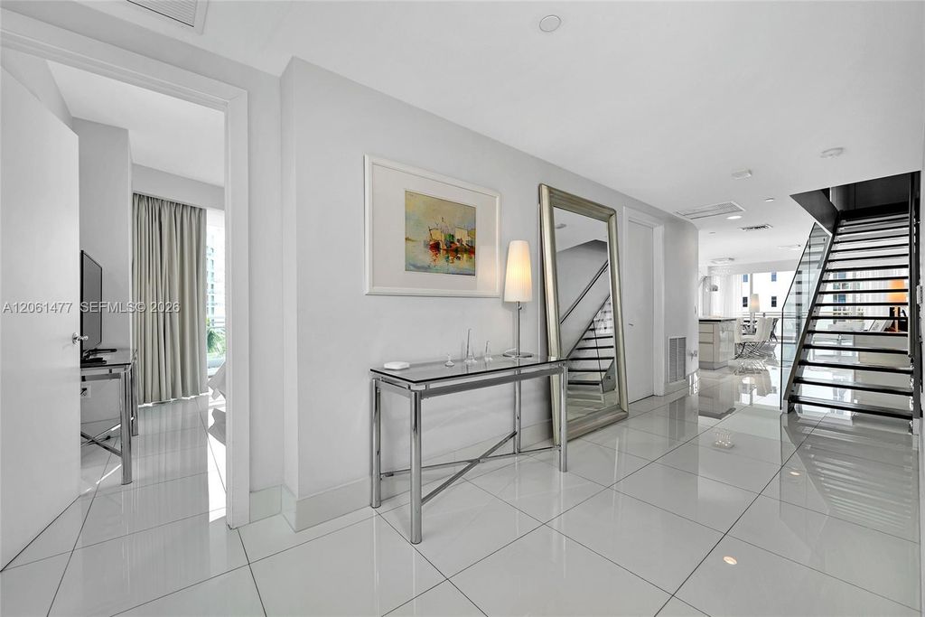 2950 NE 188th St 449, Aventura, FL 33180