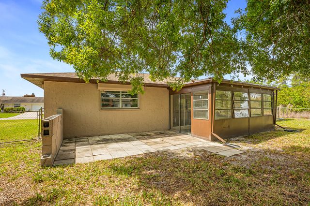 549 SW Buswell Avenue, Port St. Lucie, Port St Lucie, FL 34983