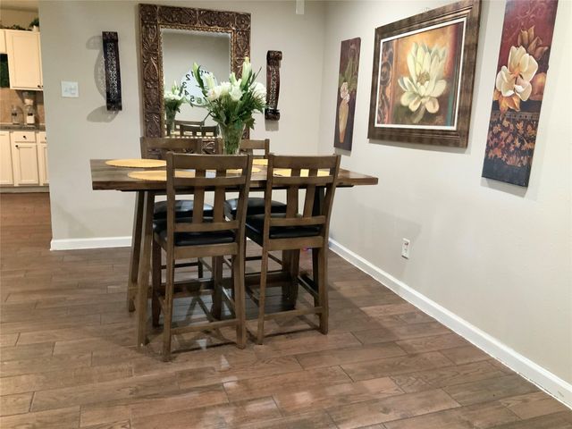 1205 E Fayle Street, Baytown, TX 77520
