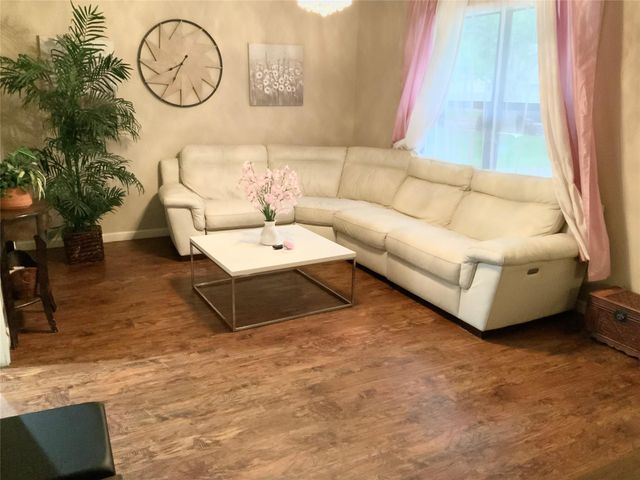 1205 E Fayle Street, Baytown, TX 77520
