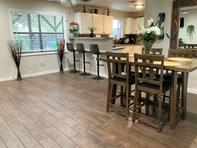 1205 E Fayle Street, Baytown, TX 77520