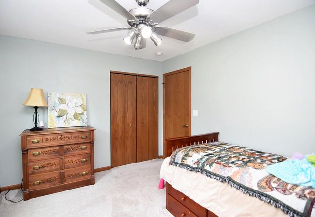 30936 Royal Hill ROAD, Burlington, WI 53105