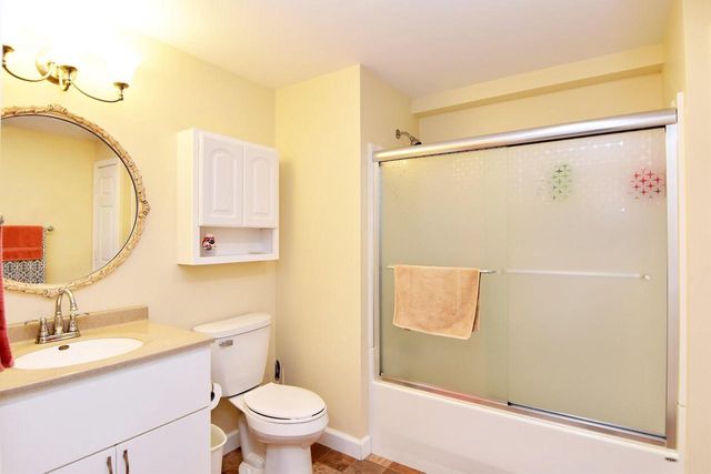 30936 Royal Hill ROAD, Burlington, WI 53105