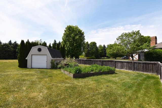 30936 Royal Hill ROAD, Burlington, WI 53105