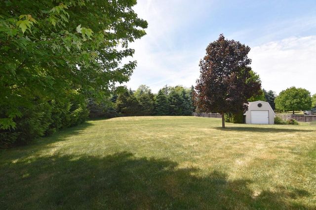 30936 Royal Hill ROAD, Burlington, WI 53105