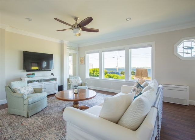 292 High Hill Road, Tiverton, RI 02842