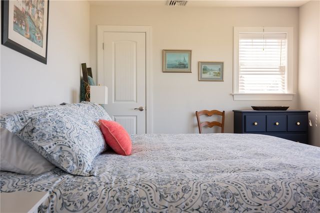 292 High Hill Road, Tiverton, RI 02842