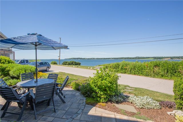 292 High Hill Road, Tiverton, RI 02842