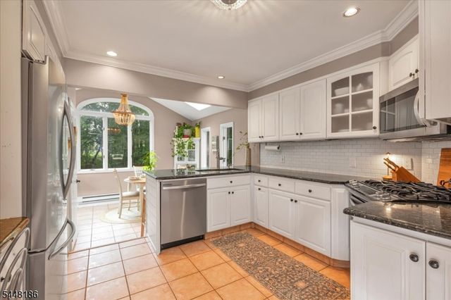1979 Dogwood Dr, Scotch Plains Twp., NJ 07076