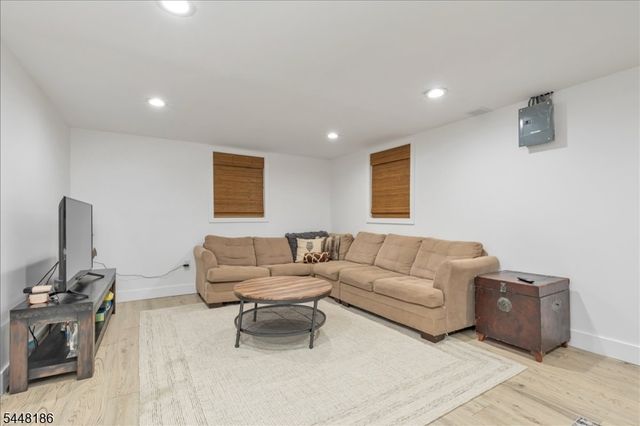 1979 Dogwood Dr, Scotch Plains Twp., NJ 07076