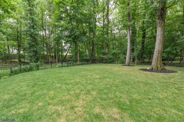 1979 Dogwood Dr, Scotch Plains Twp., NJ 07076