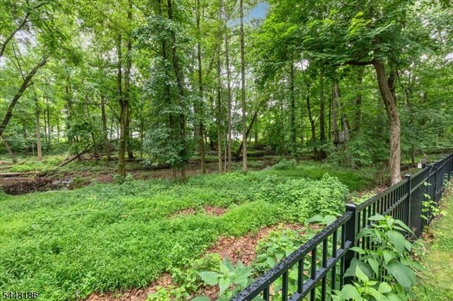 1979 Dogwood Dr, Scotch Plains Twp., NJ 07076