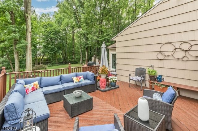1979 Dogwood Dr, Scotch Plains Twp., NJ 07076