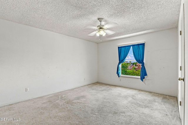 5457 GATE RIDGE Circle, El Paso, TX 79932