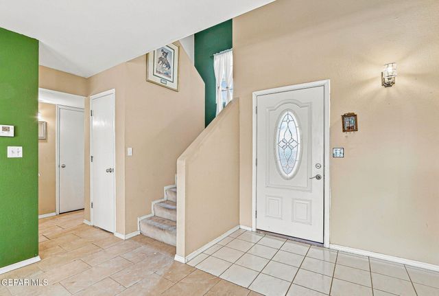 5457 GATE RIDGE Circle, El Paso, TX 79932