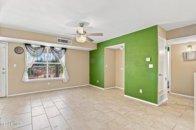 5457 GATE RIDGE Circle, El Paso, TX 79932