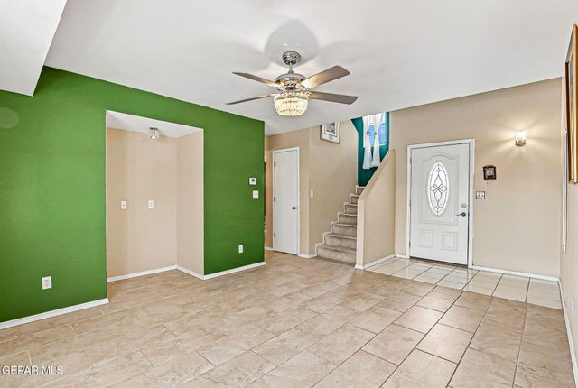 5457 GATE RIDGE Circle, El Paso, TX 79932