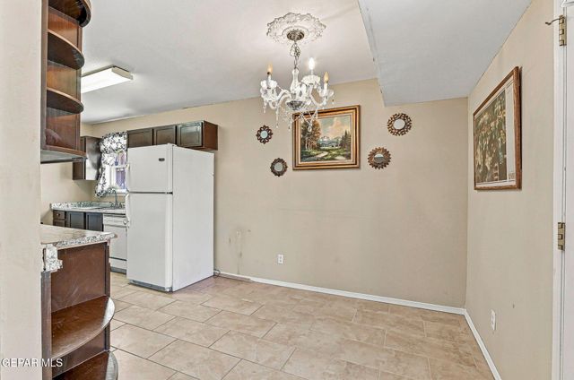 5457 GATE RIDGE Circle, El Paso, TX 79932