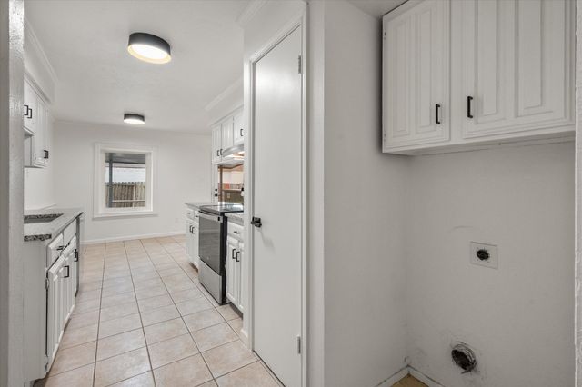 3425 Doolittle Drive, Arlington, TX 76014