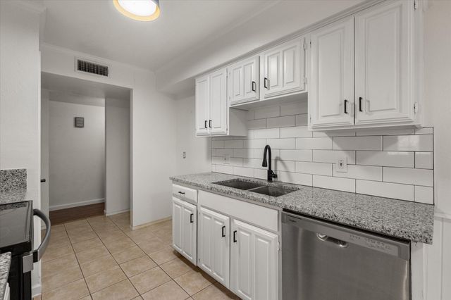 3425 Doolittle Drive, Arlington, TX 76014