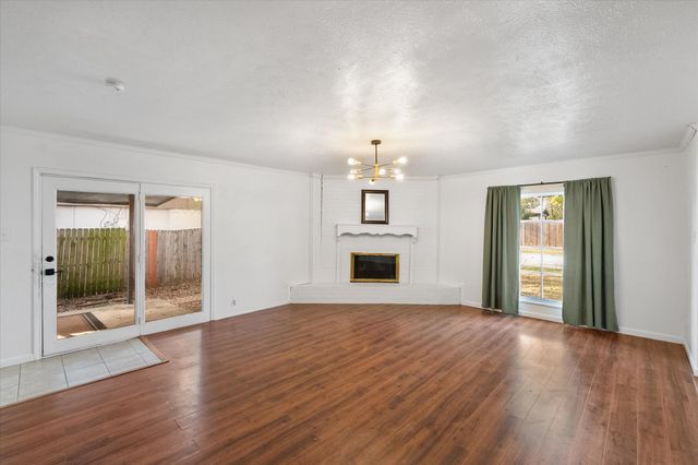 3425 Doolittle Drive, Arlington, TX 76014