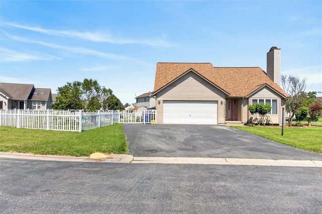 29 Jade Drive, Greece, NY 14626