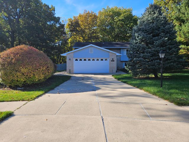 487 Timber Lake Drive, Lowell, IN 46356
