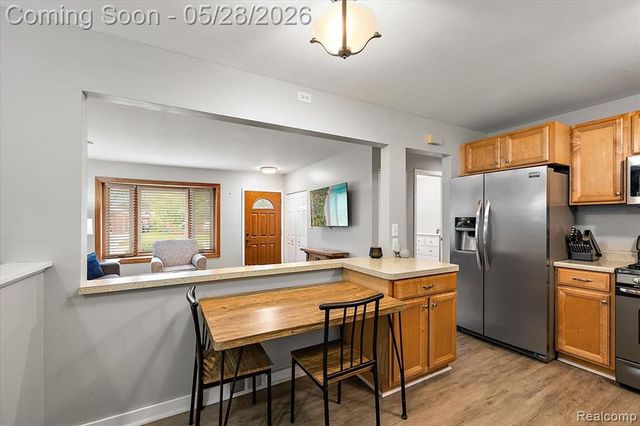 23015 Tuck Road, Farmington, MI 48336