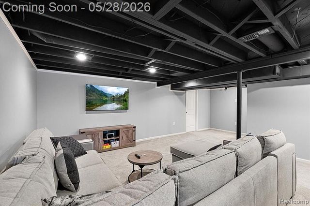 23015 Tuck Road, Farmington, MI 48336