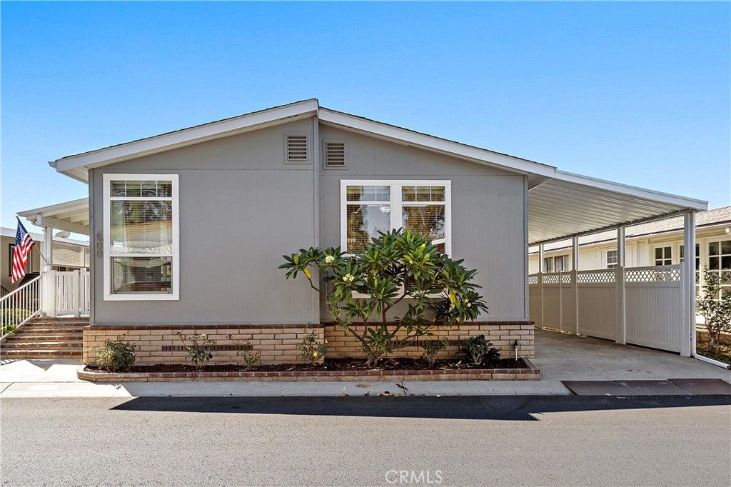 5200 Irvine Boulevard 500, Irvine, CA 92620 — exterior