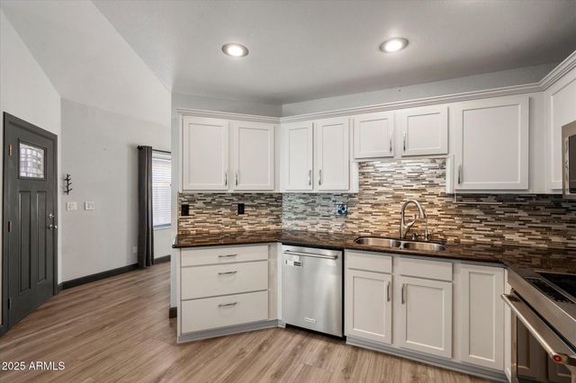 6347 W Delmonico Lane, Glendale, AZ 85302