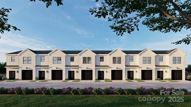 2280 15TH Avenue NE 105, Hickory, NC 28601