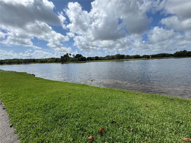 2768 S Carambola Circle S 206, Coconut Creek, FL 33066