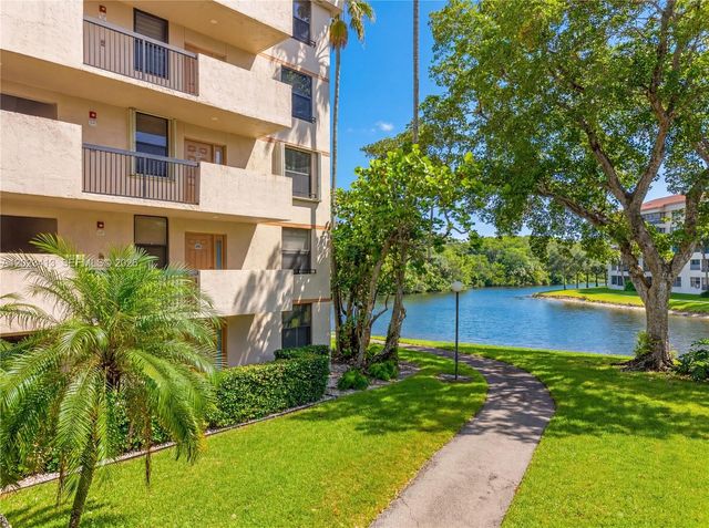 2768 S Carambola Circle S 206, Coconut Creek, FL 33066