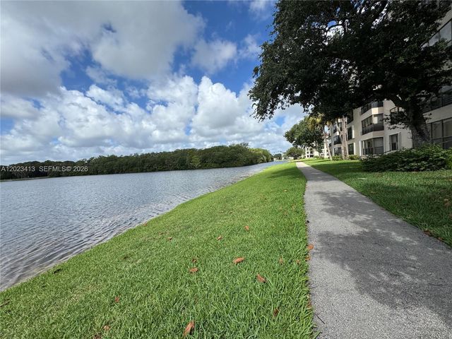 2768 S Carambola Circle S 206, Coconut Creek, FL 33066